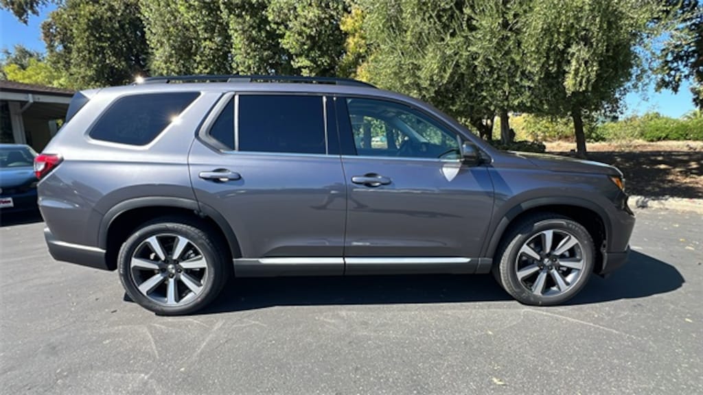 New 2025 Honda Pilot Touring SUV