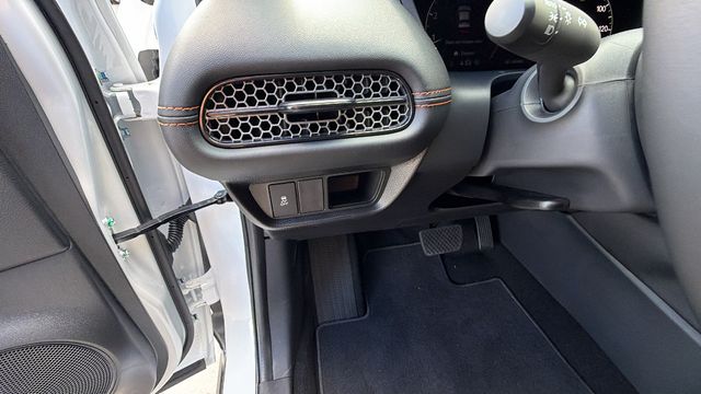 2026 Honda HR-V Sport - Photo 31