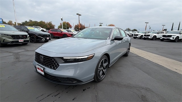 2025 Honda Accord Hybrid Sport's photo