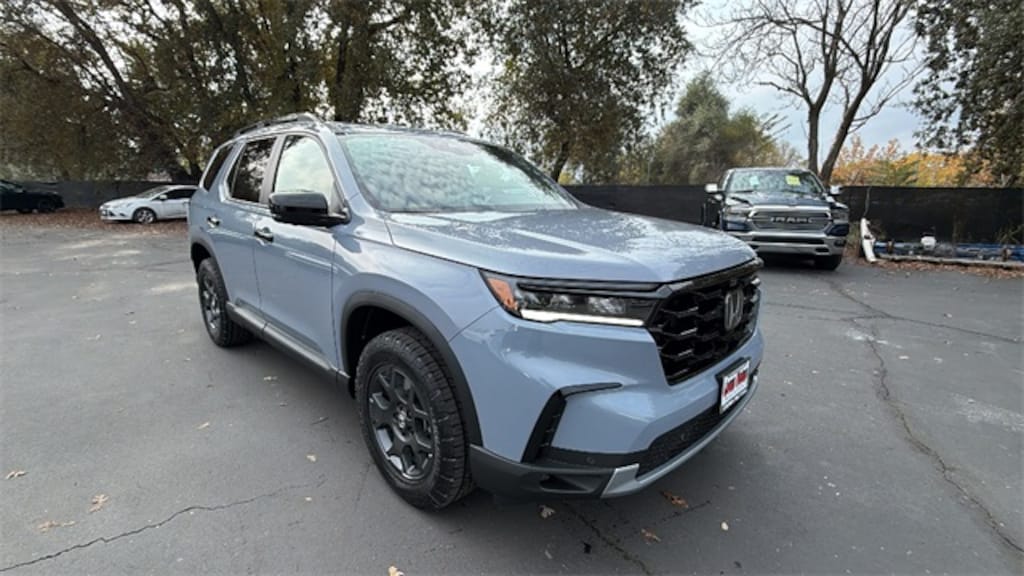 New 2025 Honda Pilot TrailSport SUV