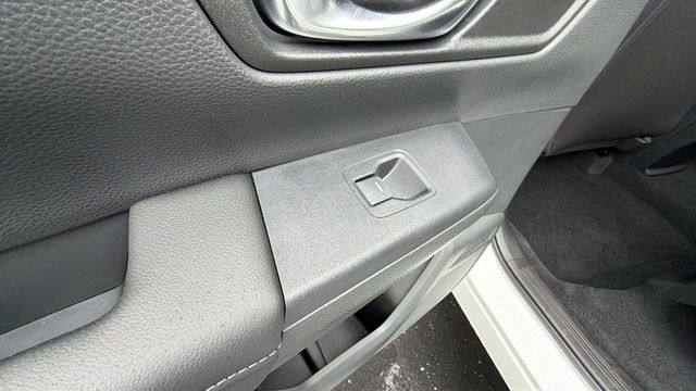 2026 Honda CR-V LX - Photo 15