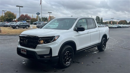 2025 Honda Ridgeline Sport Truck