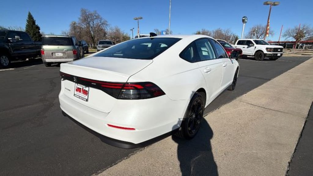 New 2025 Honda Accord SE Sedan