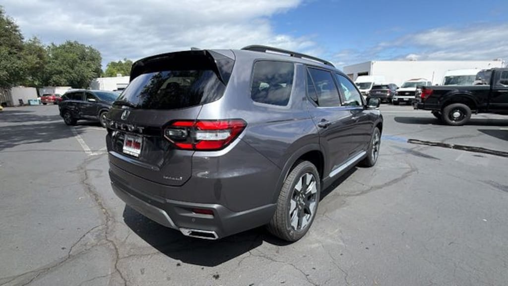New 2026 Honda Pilot Touring SUV