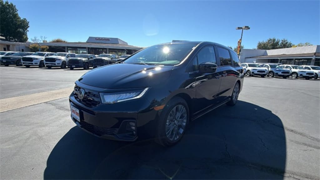 New 2026 Honda Odyssey Touring Minivan/Van