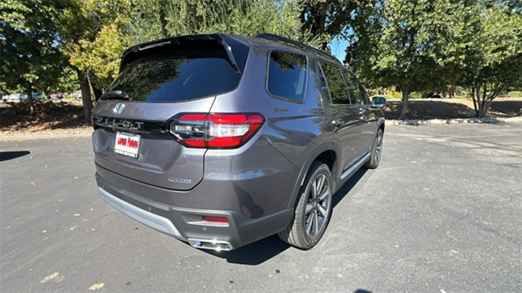 New 2025 Honda Pilot Touring SUV