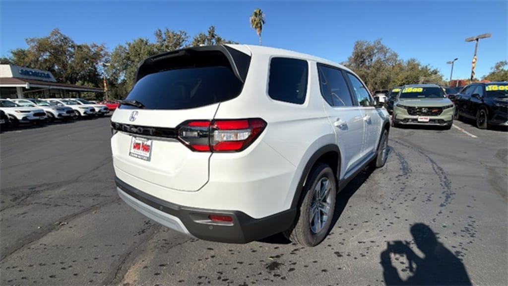 New 2025 Honda Pilot EX-L SUV