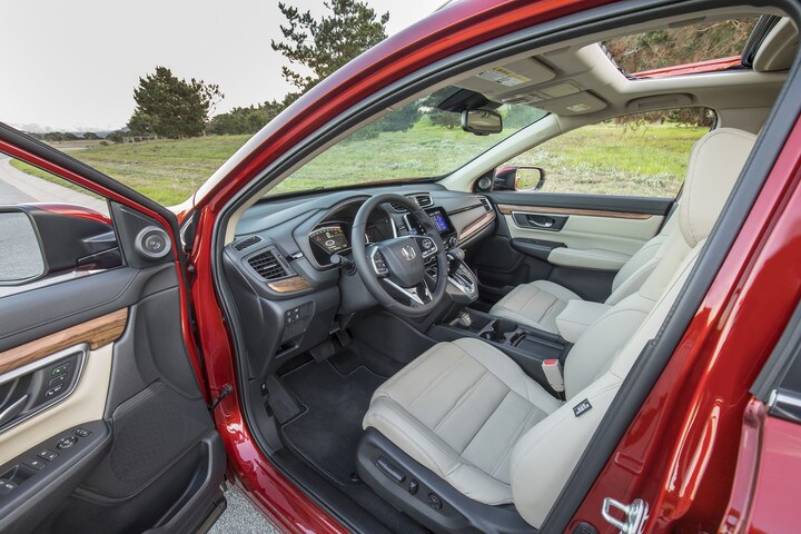 2017_Honda_CR_V_073_2_.jpg