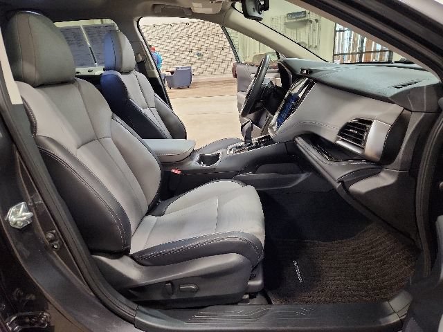 2025 Subaru Outback Limited - Photo 32