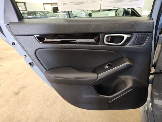 2024 Honda Civic Touring - Photo 25