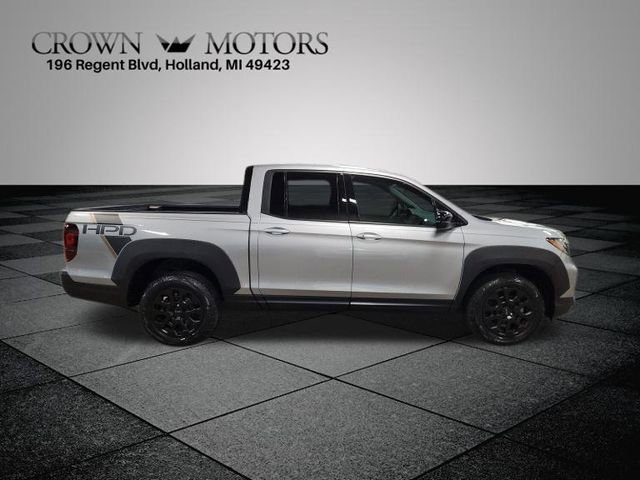 2023 Honda Ridgeline Sport photo 2