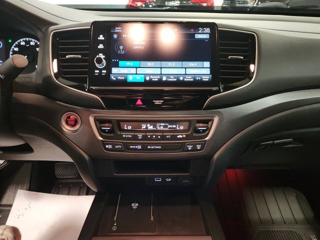 2025 Honda Ridgeline Sport - Photo 13