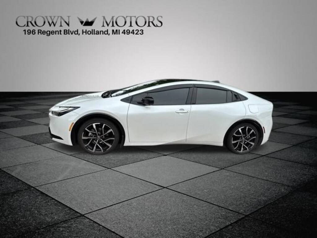 Used 2024 Toyota Prius Prime XSE Premium Hatchback
