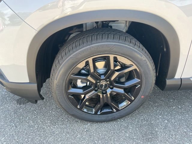 2025 Honda Pilot Touring photo 4