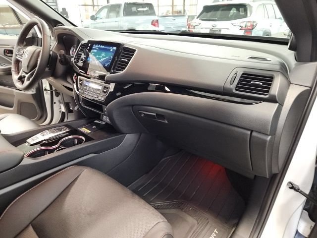 2025 Honda Passport Black Edition - Photo 34