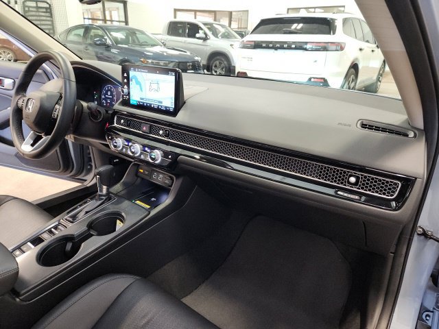 2024 Honda Civic Touring - Photo 32