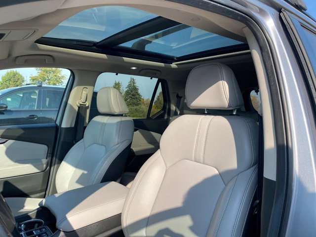 Used 2025 Honda Pilot Touring SUV
