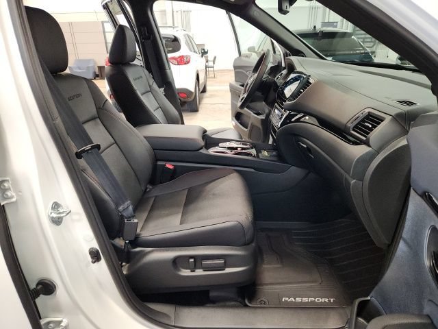 2025 Honda Passport Black Edition - Photo 32