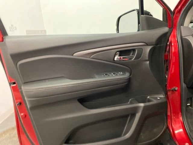 2023 Honda Ridgeline Sport - Photo 17