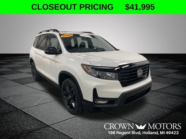 2025 Honda Passport Black Edition's photo