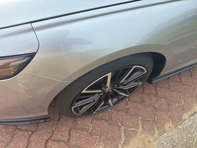 2025 Honda Accord Hybrid Touring photo 4