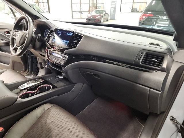2025 Honda Ridgeline Black Edition - Photo 35
