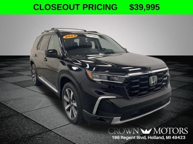 2023 Honda Pilot Elite's photo