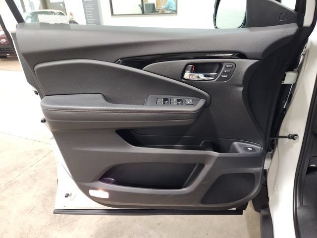 2023 Honda Ridgeline Black Edition - Photo 22