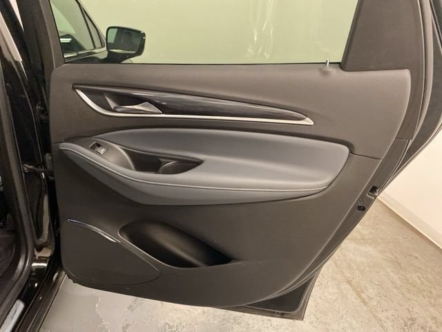 2023 Buick Enclave Essence - Photo 28