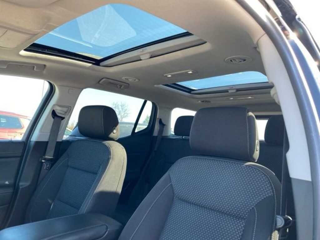 Used 2023 GMC Acadia SLE SUV