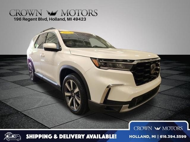 2025 Honda Pilot Touring AWD's photo
