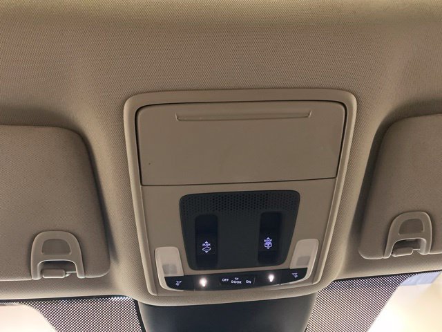 2025 Honda Pilot Touring - Photo 14