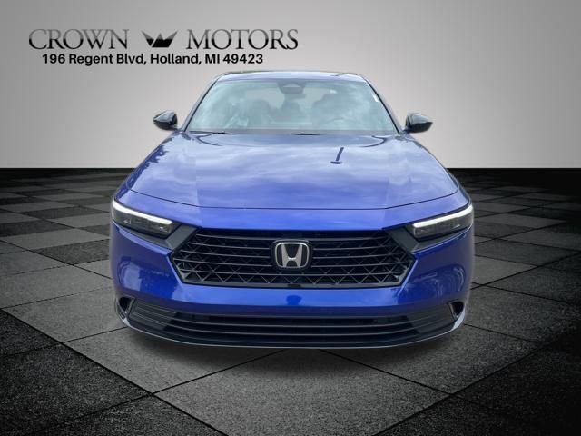 2025 Honda Accord Hybrid Sport-L photo 2