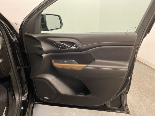 2023 GMC Acadia SLE - Photo 27