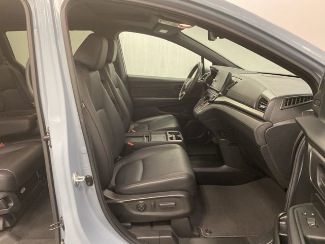 2025 Honda Odyssey Sport L - Photo 25