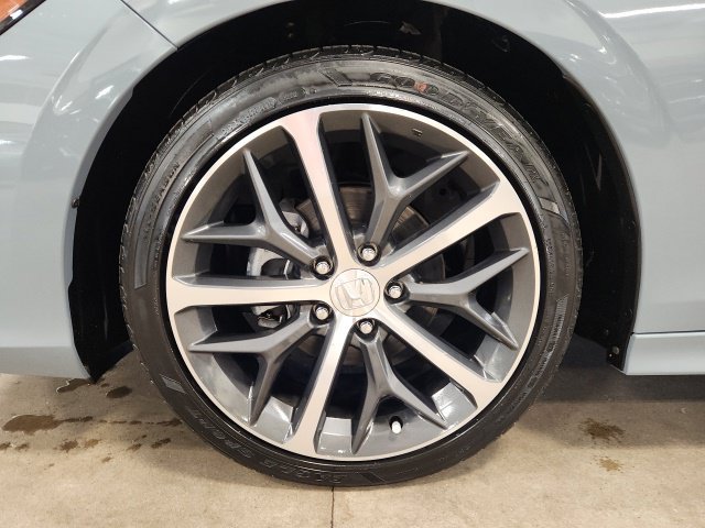 2024 Honda Civic Touring - Photo 10