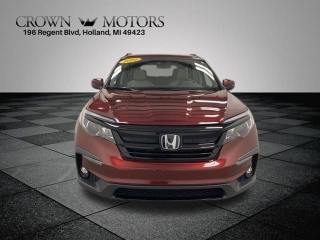 Used 2022 Honda Pilot SE with VIN 5FNYF6H22NB076046 for sale in Holland, MI