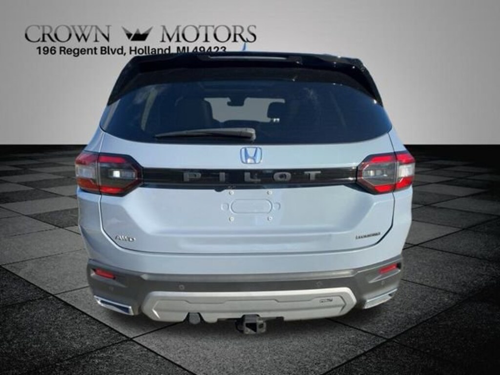 Certified 2025 Honda Pilot Touring SUV