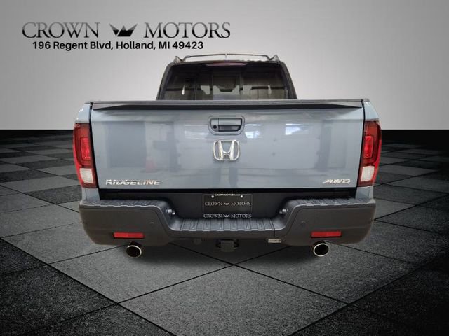 2023 Honda Ridgeline Black Edition photo 2