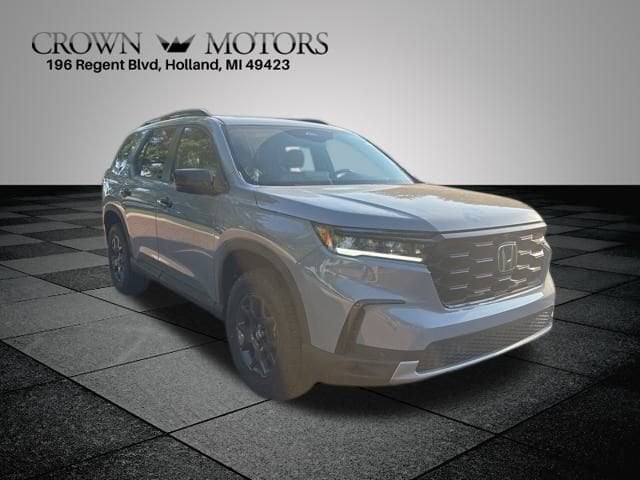 2025 Honda Pilot TrailSport's photo