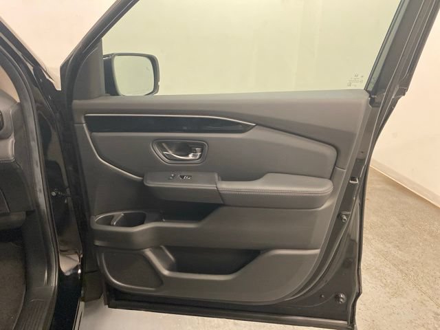 2025 Honda Pilot EX-L - Photo 23