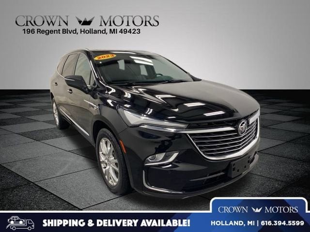 2023 Buick Enclave Essence's photo