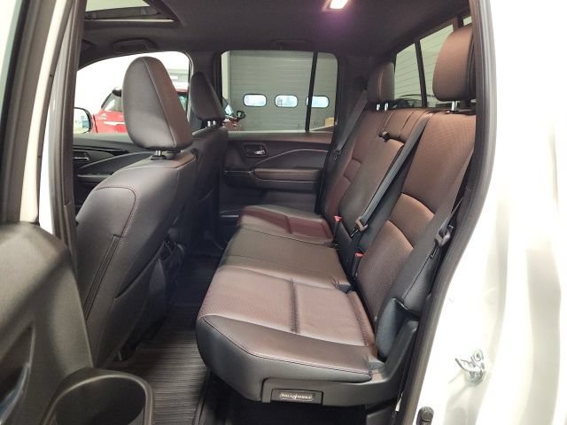 2023 Honda Ridgeline Black Edition - Photo 23