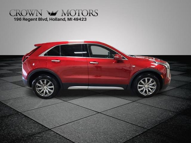 2023 Cadillac XT4 Premium Luxury photo 2