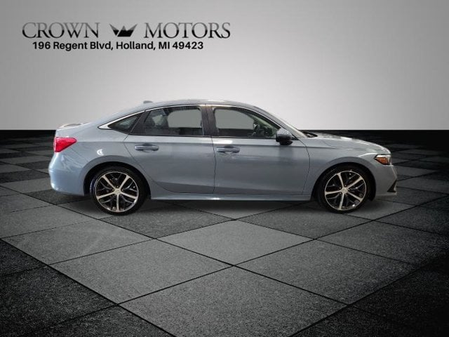 2024 Honda Civic Touring - Photo 2