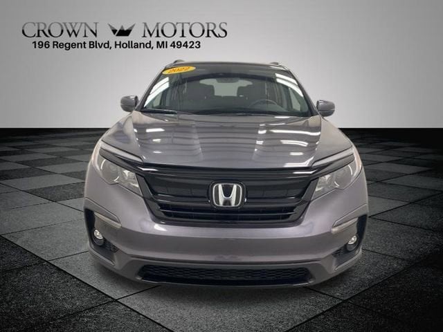 Certified 2022 Honda Pilot SE with VIN 5FNYF5H26NB026387 for sale in Holland, MI