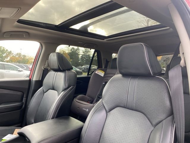 2023 Honda Pilot Elite photo 2