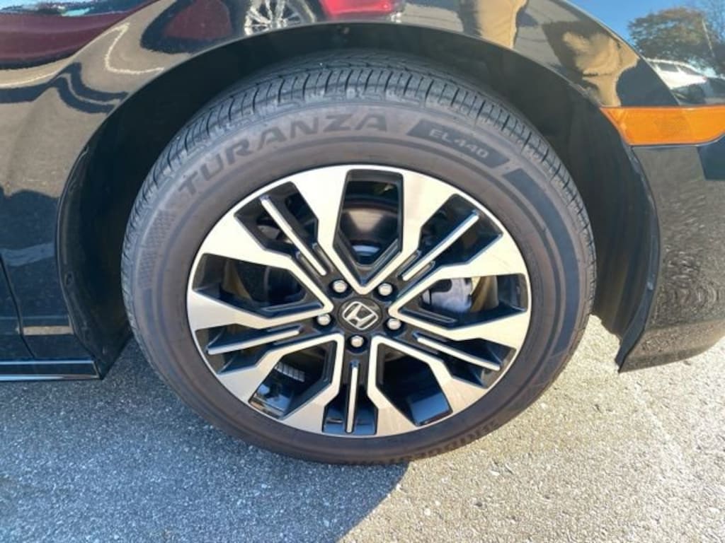 Certified 2025 Honda Odyssey Elite Van