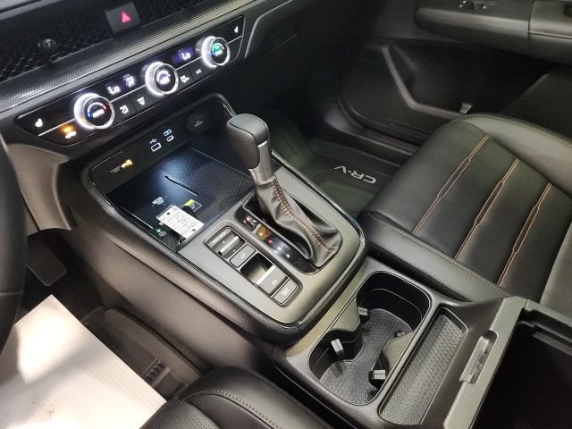 2025 Honda CR-V Sport-L - Photo 16
