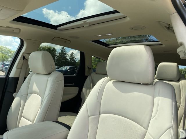 2023 Buick Enclave Essence photo 3